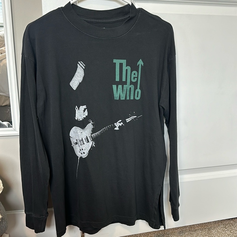 Abercrombie Long Sleeve Graphic Tee